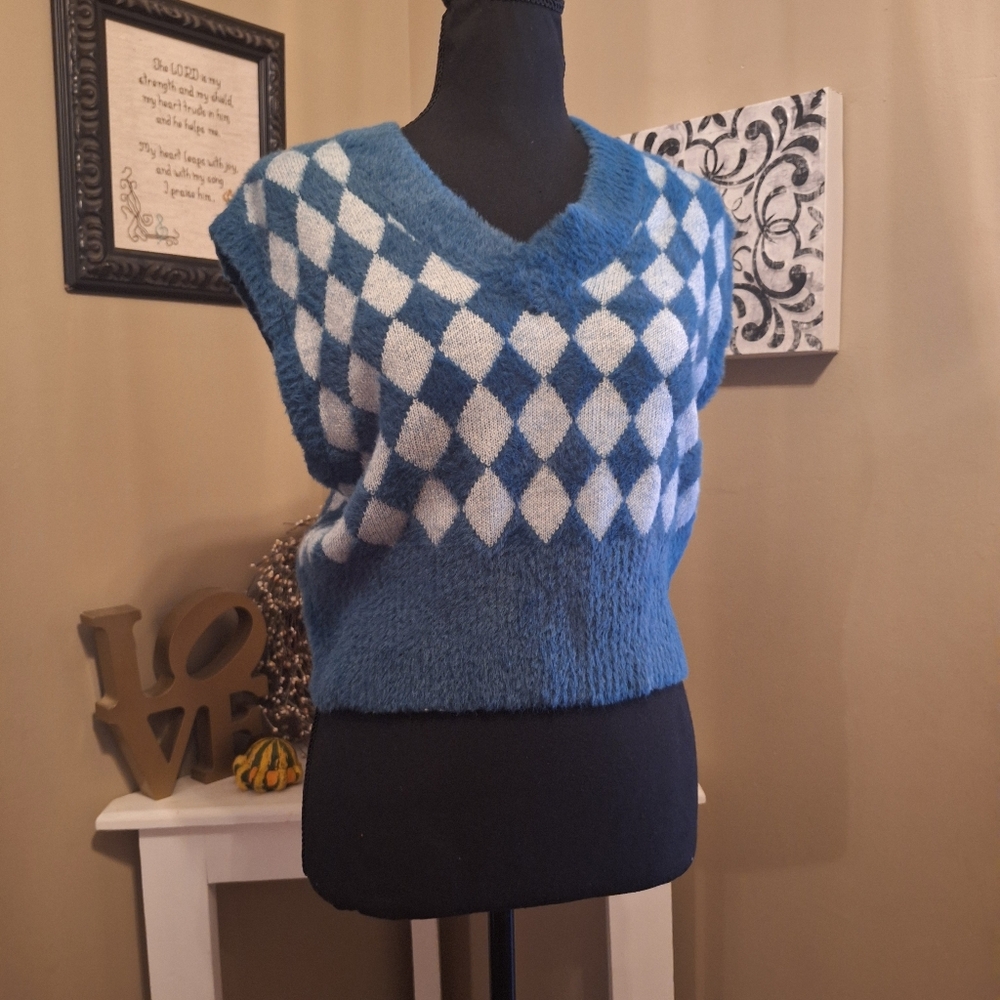 Sincerely Jules argyle preppy fuzzy sweater vest xs small med - Picture 5 of 16